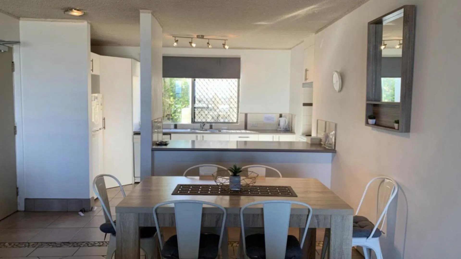 Sealanes Unit 7 Apartment Caloundra